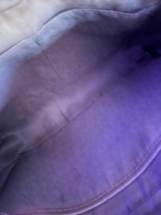 Low Start!!!!Michael Kors Gold Jet Set Crossbody Handbag 9 1/2 x 6 1/2 x 2 - Picture 5 of 5